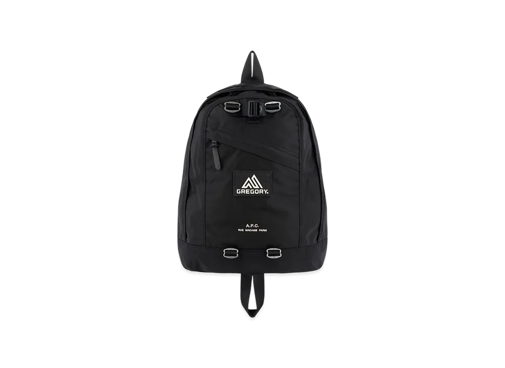 A.P.C.とGREGORYが初タッグ！ミニマリズムと堅牢性が融合した全3型の