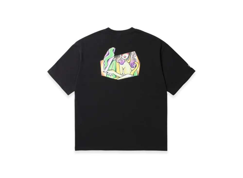 APHRODETEGANG x BUDSPOOL x UE THE PARLOUR Smoke Girl S/S Tee "Black"