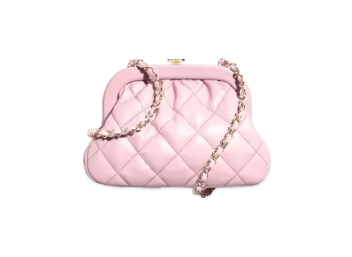 CHANEL Clutch Lambskin & Gold-Tone Metal "Light Pink"