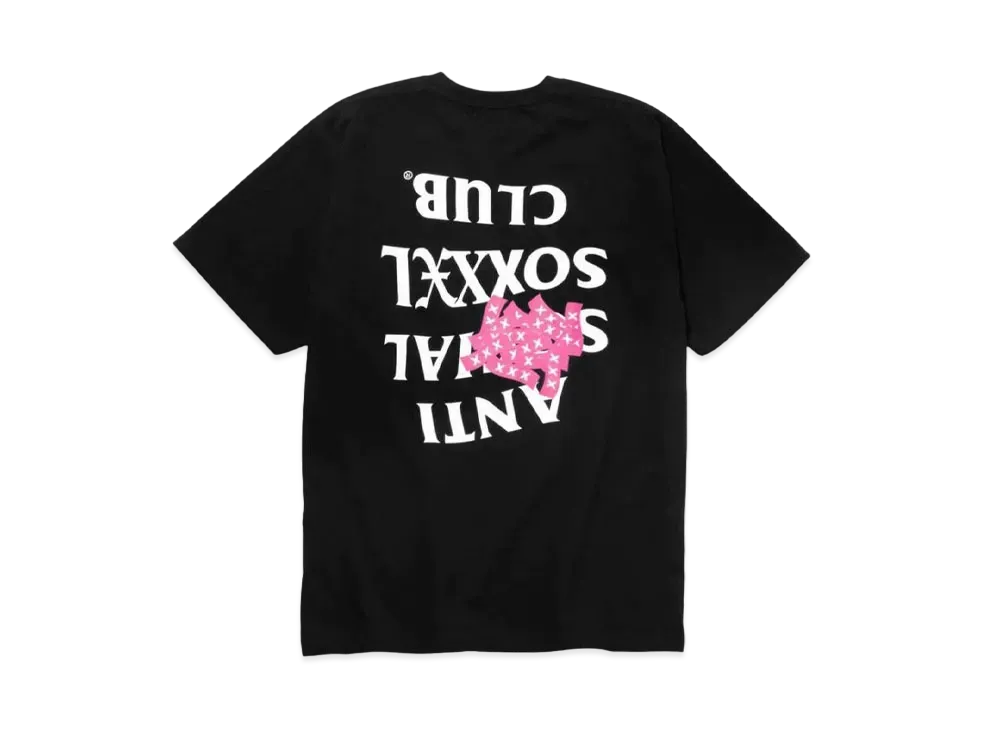 アンチソーシャルソーシャルクラブ x ゴッド セレクション XXX ピンク ティー "ブラック"