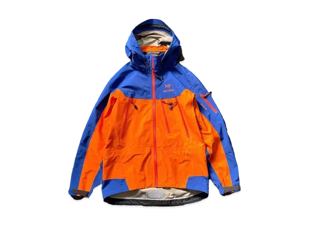 ARC'TERYX x BEAMS 30Th Theta AR "Orange/Blue"