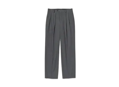 AURALEE LIGHT WOOL MAX GABARDINE TWO TUCK SLACKS "Charcoar Grey"