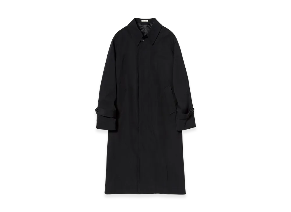 AURALEE Women's Light Wool Max Gabardine Coat "Top Black"