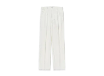 AURALEE Garment-Dyed Finx Shuttle Weather One-Tuck Slacks "White"