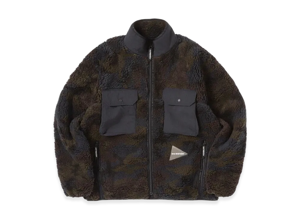 and wander Jacquard Boa Jacket "Khaki"