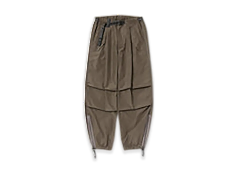 and wander High Count Cloth Side Zip Hem Pants "Light Khaki"