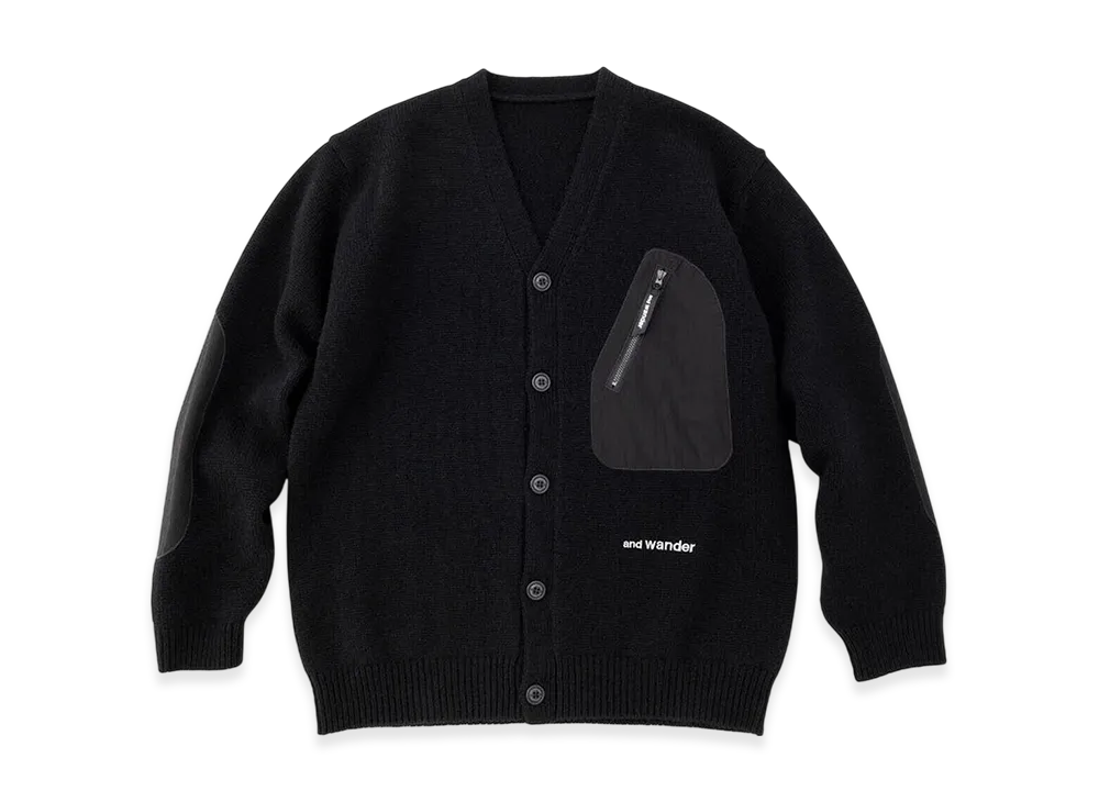 and wander Shetland Wool Cardigan "Black"