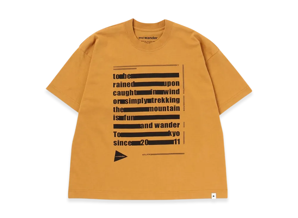 and wander Typography Printed SS T "Camel"