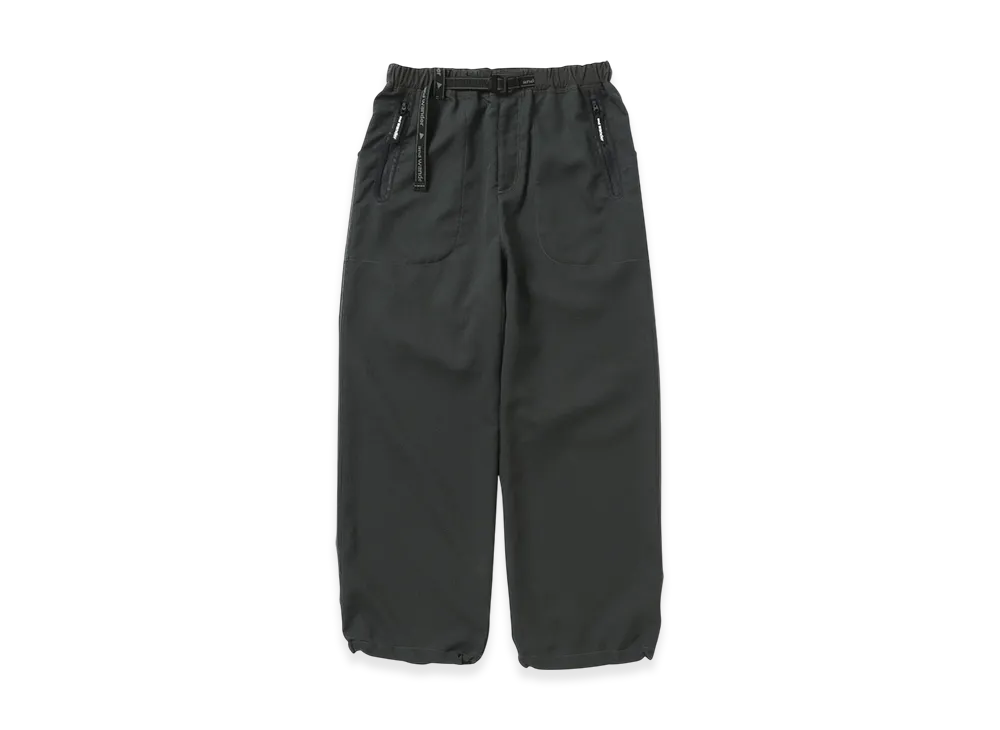 and wander Vent Pants "Dark Green"