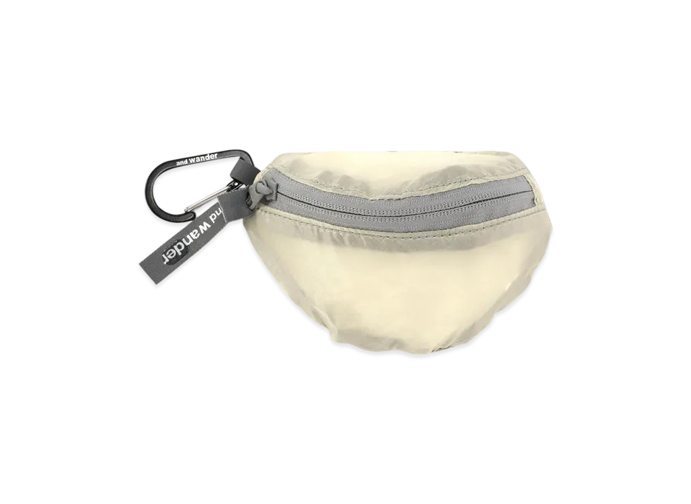 and wander Sil Mini Pouch "Off White"