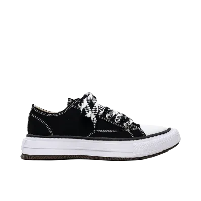 Maison MIHARA YASUHIRO Women's YUCCA OG Sole Canvas Low-top Sneakers "Black"