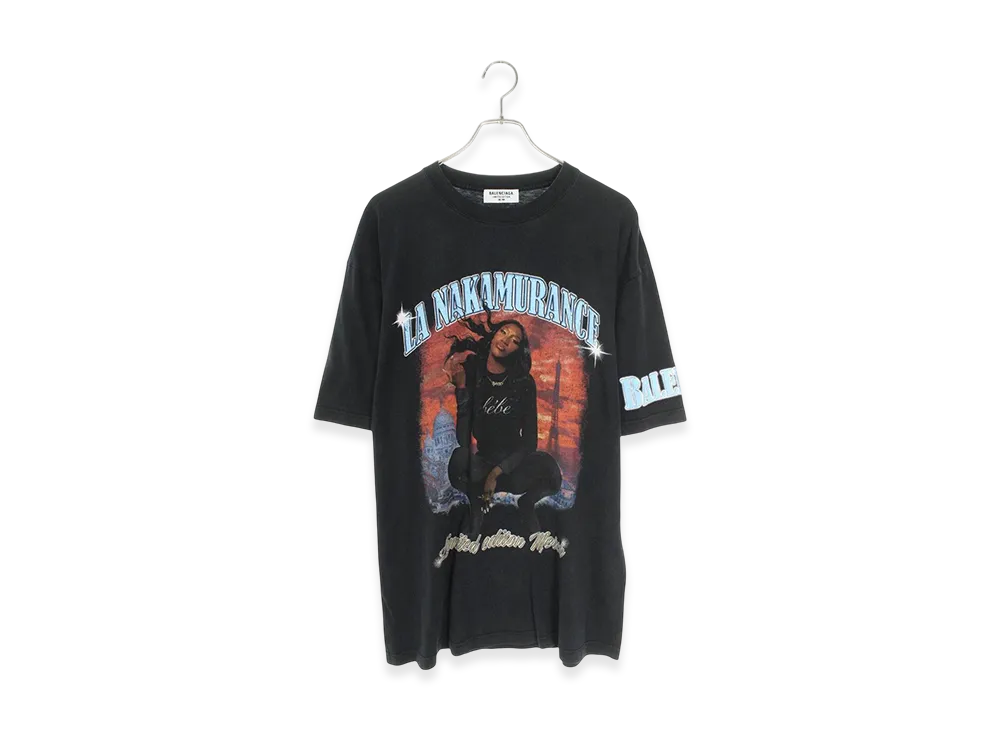 バレンシアガ ミュージック アヤ ナカムラ マーチ ラージフィット Tシャツ "ブラック"