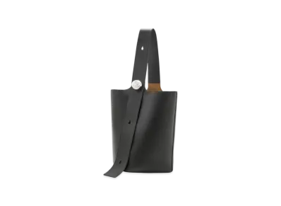 LOEWE Large Pebble Bucket in Supple Grained Calfskin "Black"