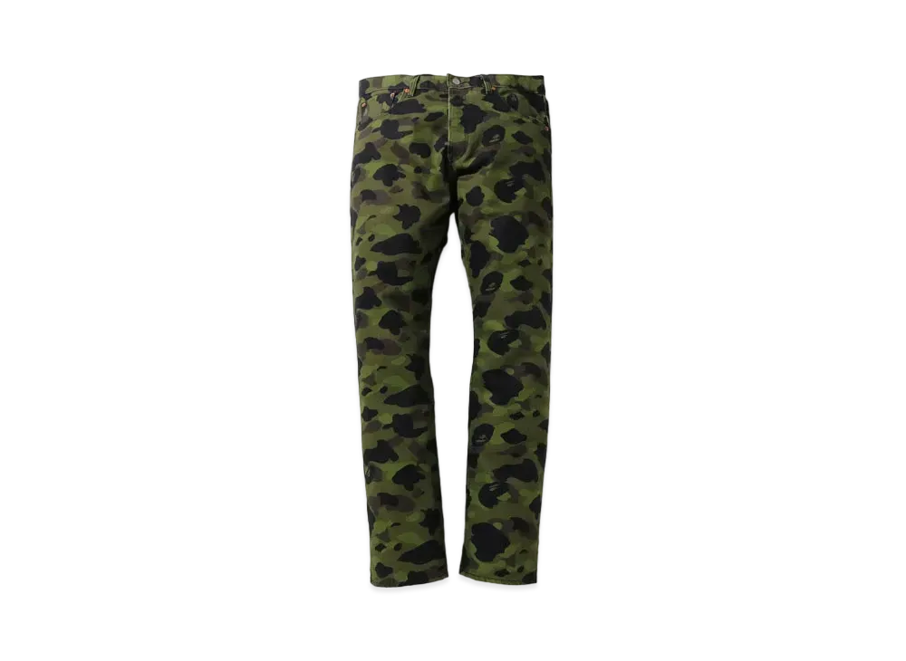 A BATHING APE / LEVI'S COLOR CAMO 501 '93 MODEL "Green Camo"