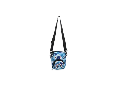 A BATHING APE Abc Camo A BATHING APE Shark Mini Bag "Blue"