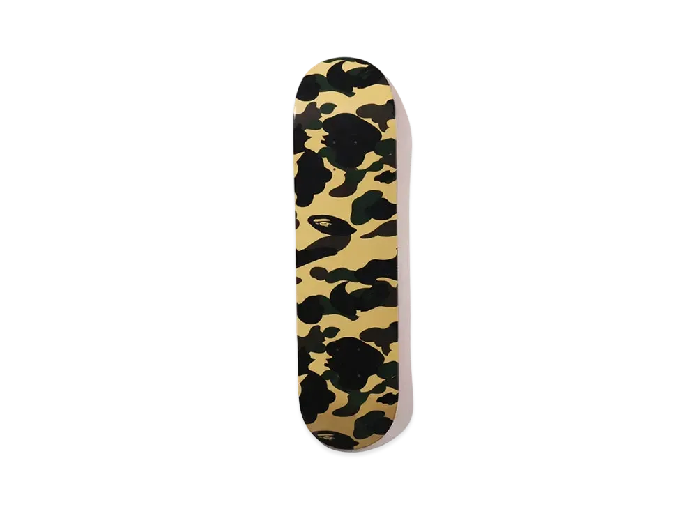 A BATHING APE 1st Camo Skateboard 