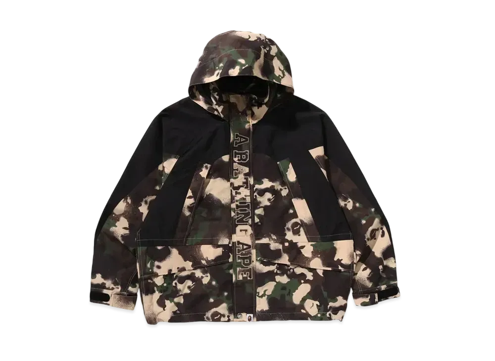 A BATHING APE Map Camo Snowboard Jacket "Green"