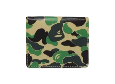 A BATHING APE ABC Camo Coin Case "Green"