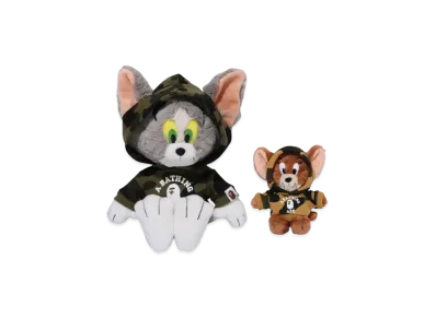 A BATHING APE x Tom And Jerry 85TH 1St Camo Hoodie Doll Set "Multi"