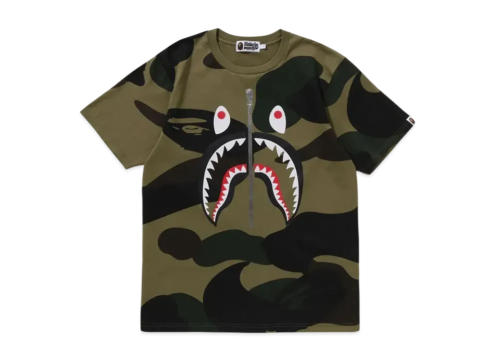 A BATHING APE Giant 1St Camo Shark Tee "Green"