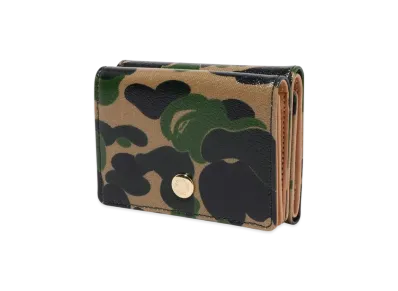 A BATHING APE Abc Camo Wallet "Green"