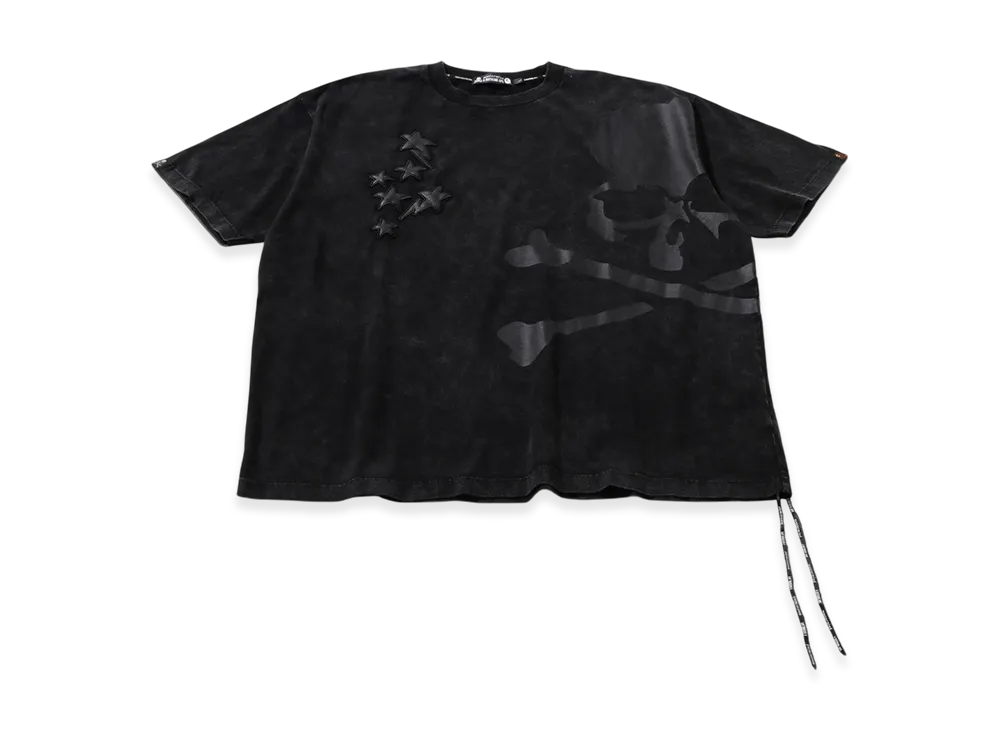 A BATHING APE x mastermind JAPAN Leather Sta Patch Skull Relaxed Fit Tee "Black"