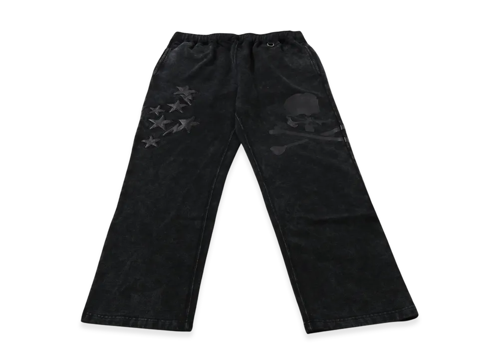 A BATHING APE x mastermind JAPAN Leather Sta Patch Skull Relaxed Fit Sweatpants "Black"