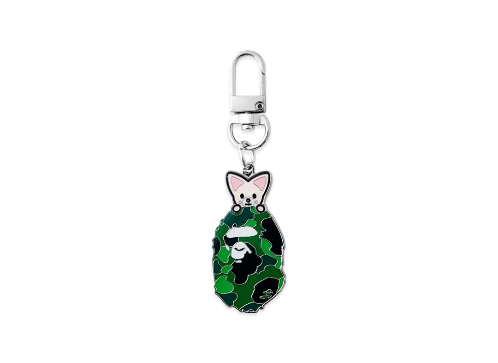 A BATHING APE x Stray Kids Key Ring IN "Green"