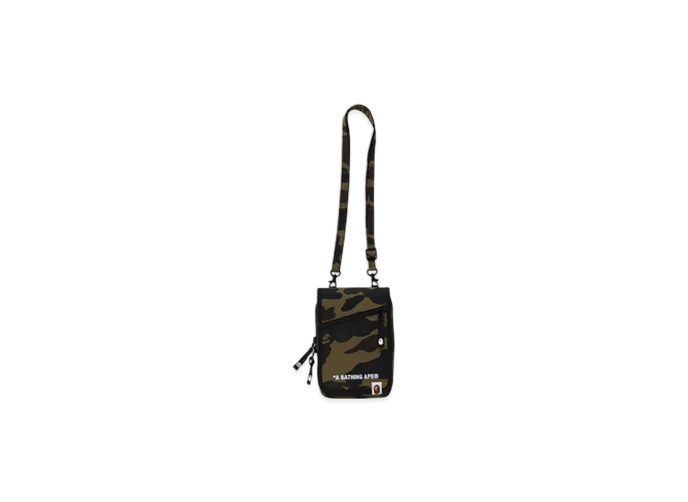 A BATHING APE 1St Camo Phone Bag "Green"