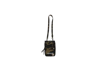 A BATHING APE 1St Camo Phone Bag "Green"