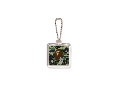 A BATHING APE Bape.Com Camo Go Ape Pointer Keychain Bapec "Green"