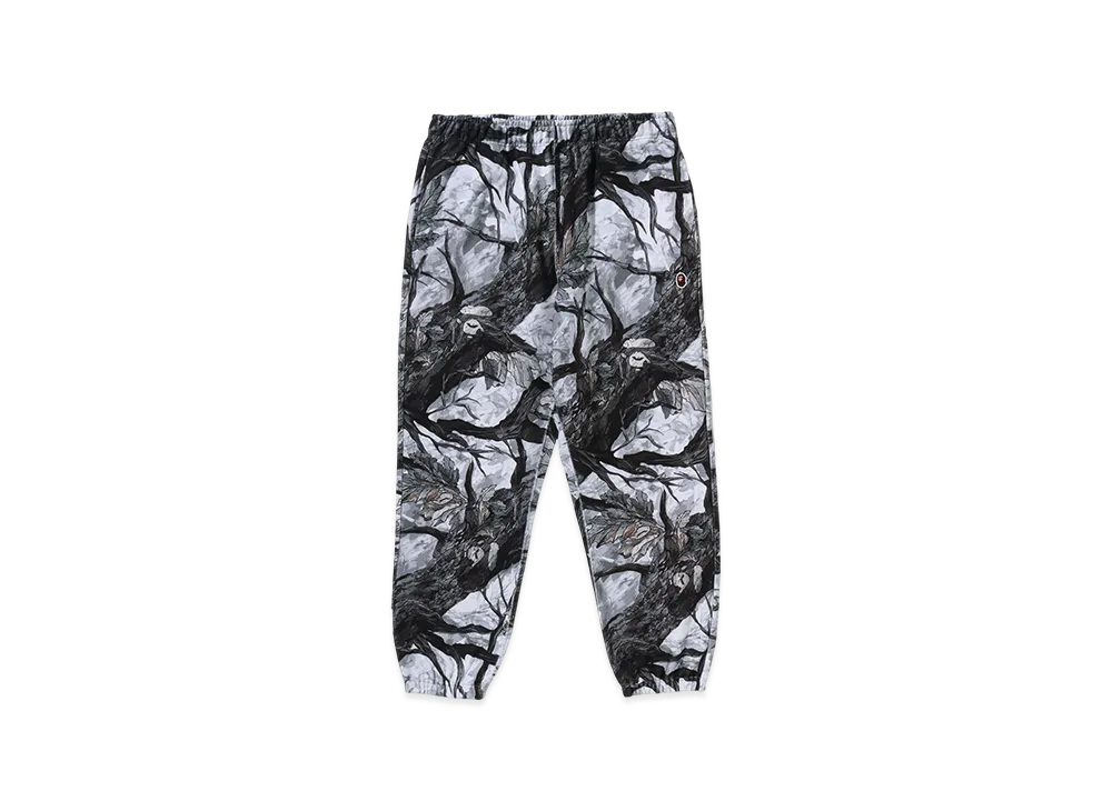 A BATHING APE Relaxed Fit Sweat Pants "White"