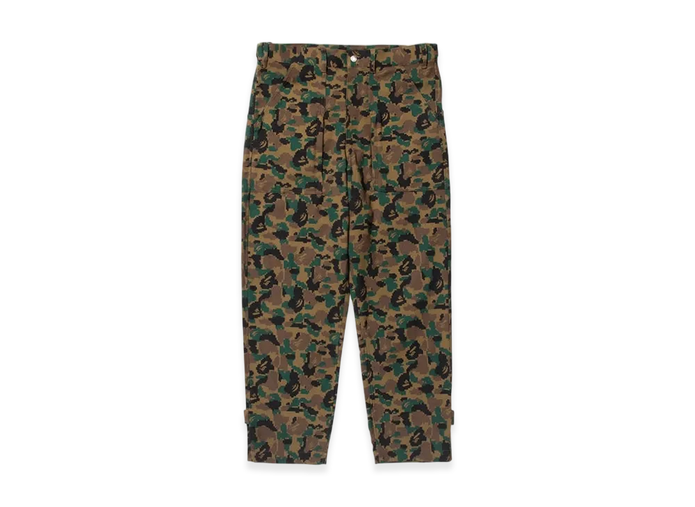 A BATHING APE BY KAZUKI KURAISHI Pixelate Camo Tactical Pants "Green"