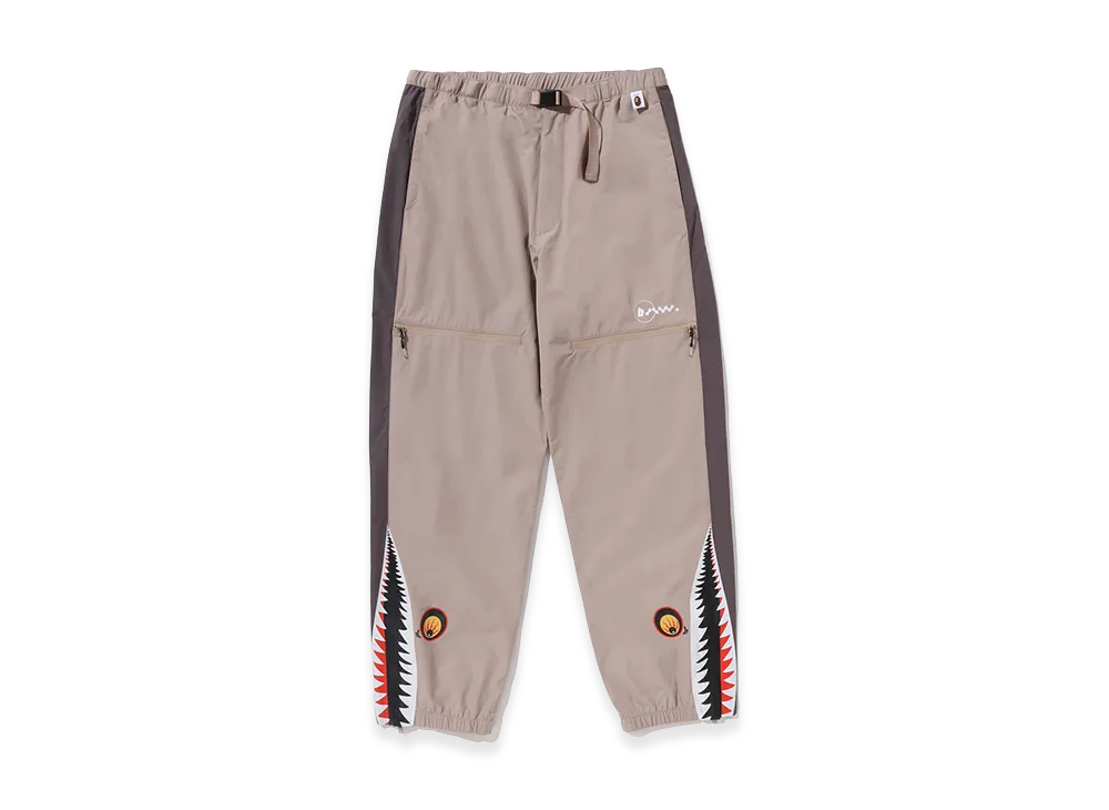 A BATHING APE x KAZUKI KURAISHI 3-Layer Belted Shark Pants "Beige"