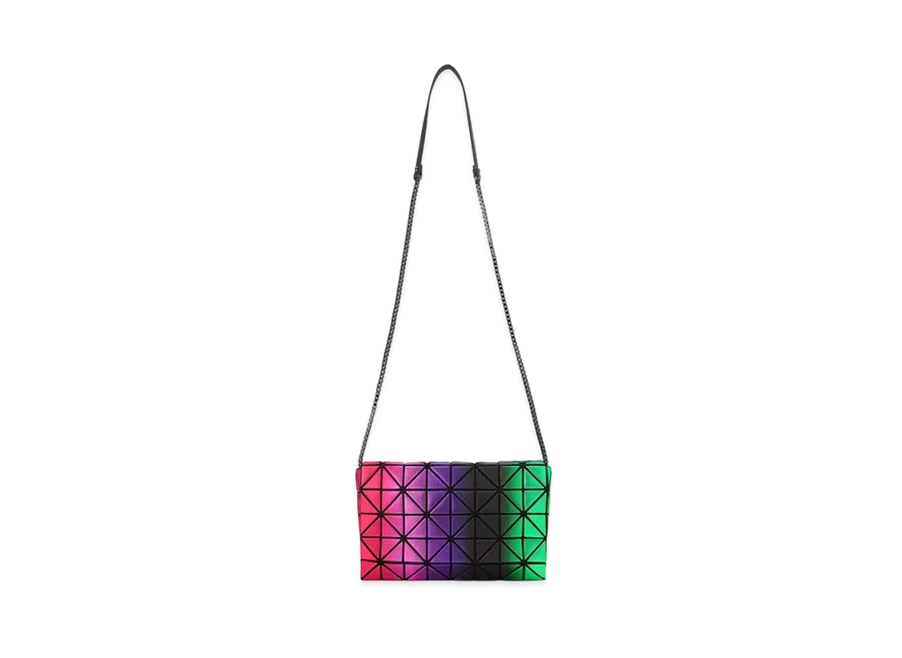 イッセイミヤケ バオバオ マジックアワー "レッド" BB43AG821