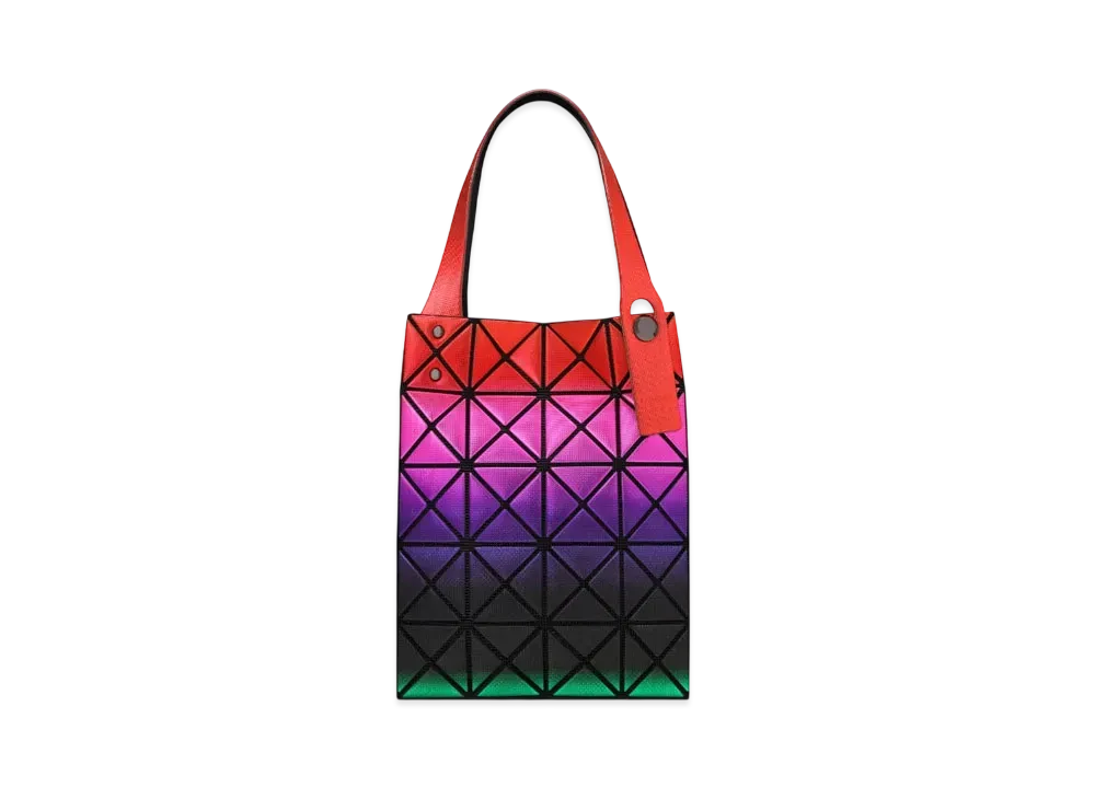 イッセイミヤケ バオバオ マジックアワー "レッド" BB43AG822