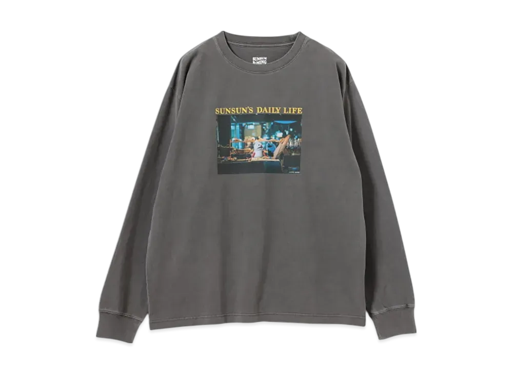 B:MING by BEAMS x PUPPET SUNSUN / Fade Photo Print Long Sleeve T-Shirt Bread "InkBlack"