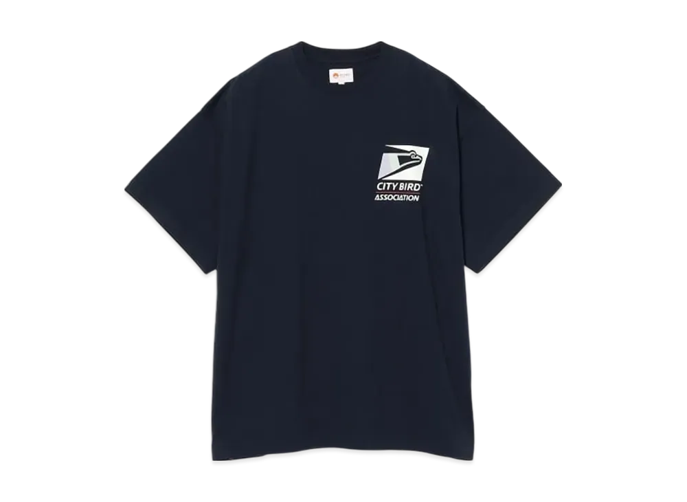 BEAMS Print T-Shirt City Bird Association Mail "Navy"