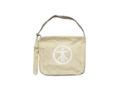 BEAMS FUTURE ARCHIVE x AELIZA Exclusive Bag "White"