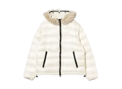 BEAMS FUTURE ARCHIVE Shiny Down Hoodie "Off White"