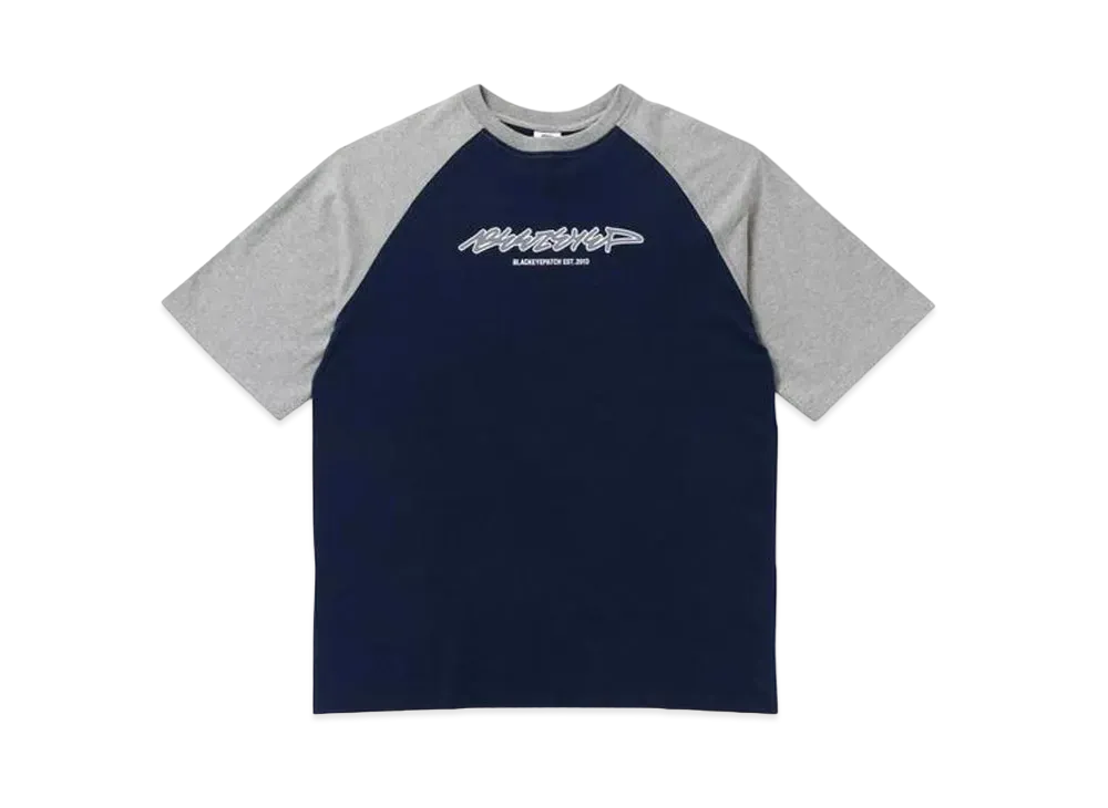 BlackEyePatch BEEZ-EYE-P SCRIPT LOGO RAGLAN TEE "H.Gray/Navy"
