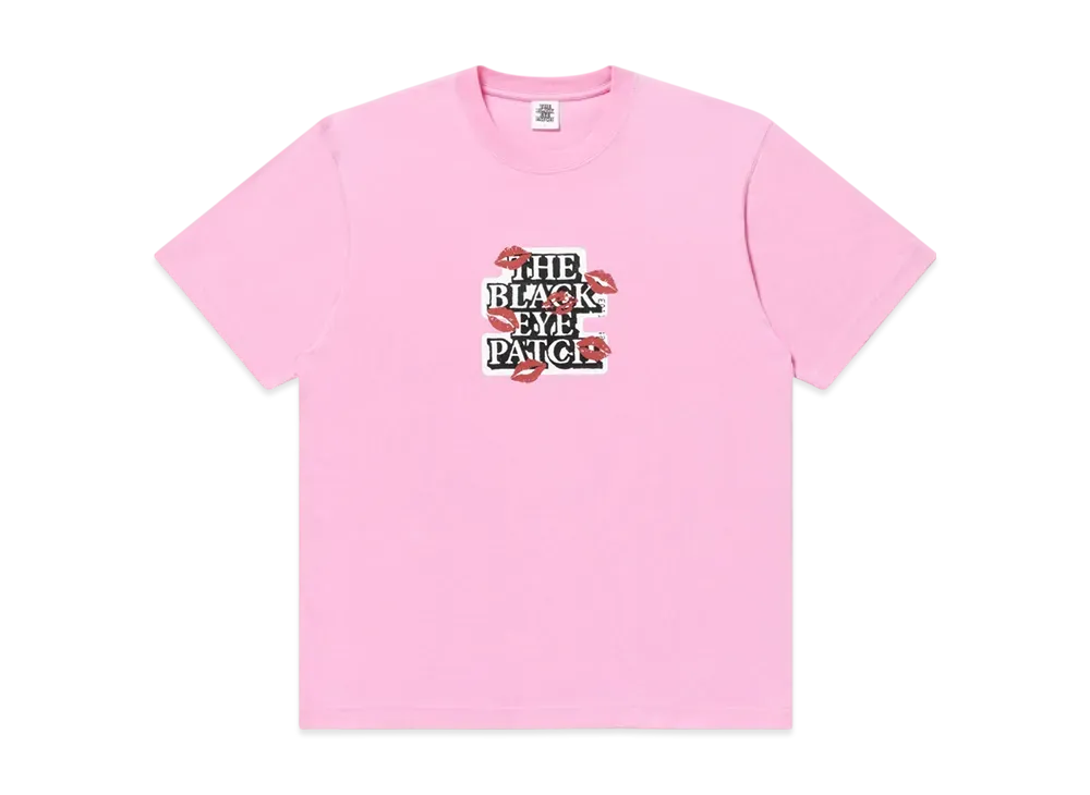 BlackEyePatch Kisses On OG Label Tee "Pink"