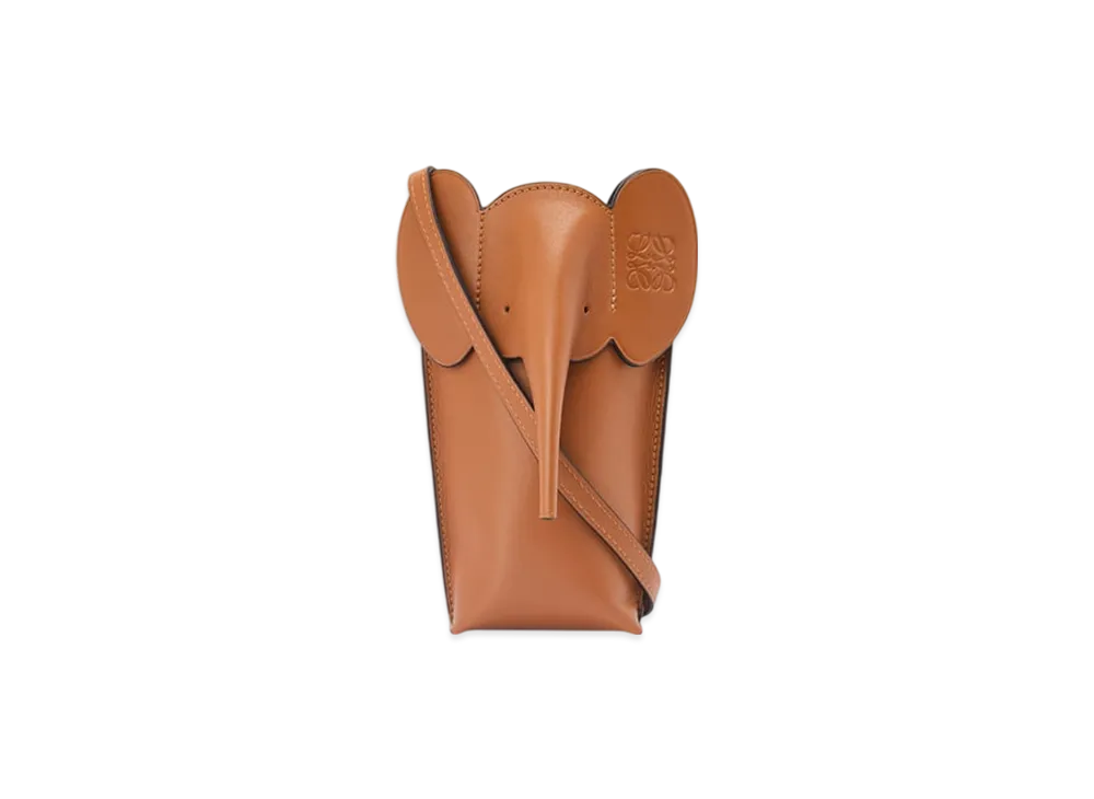 LOEWE Elephant Pocket "Tan"