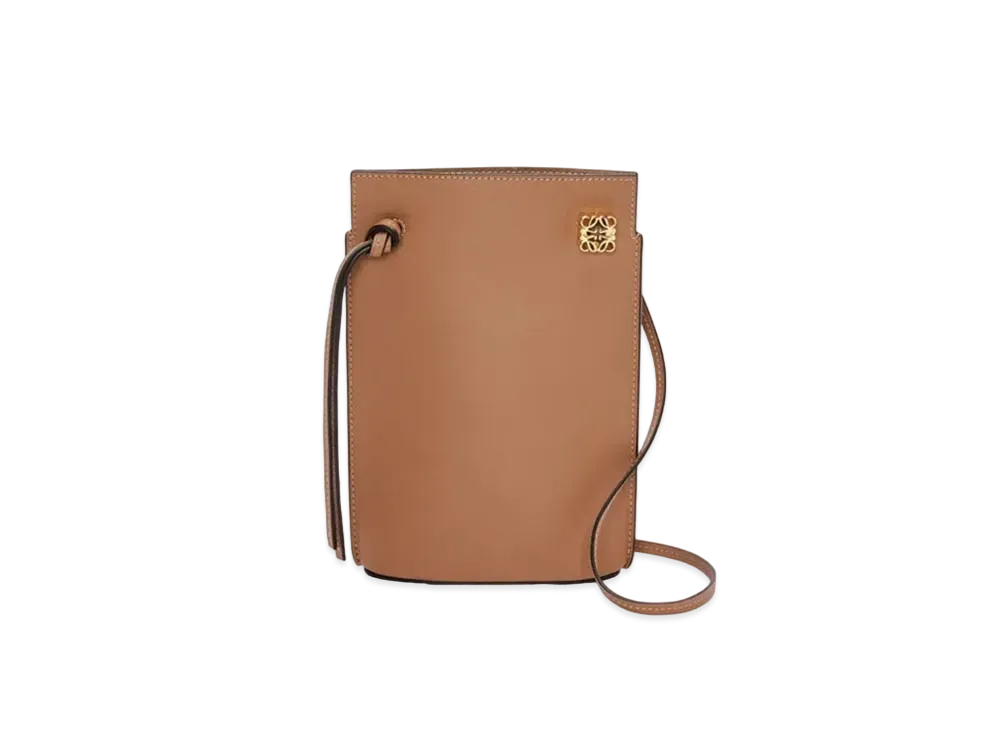 LOEWE Dice Pocket In Classic Calfskin "Tan"