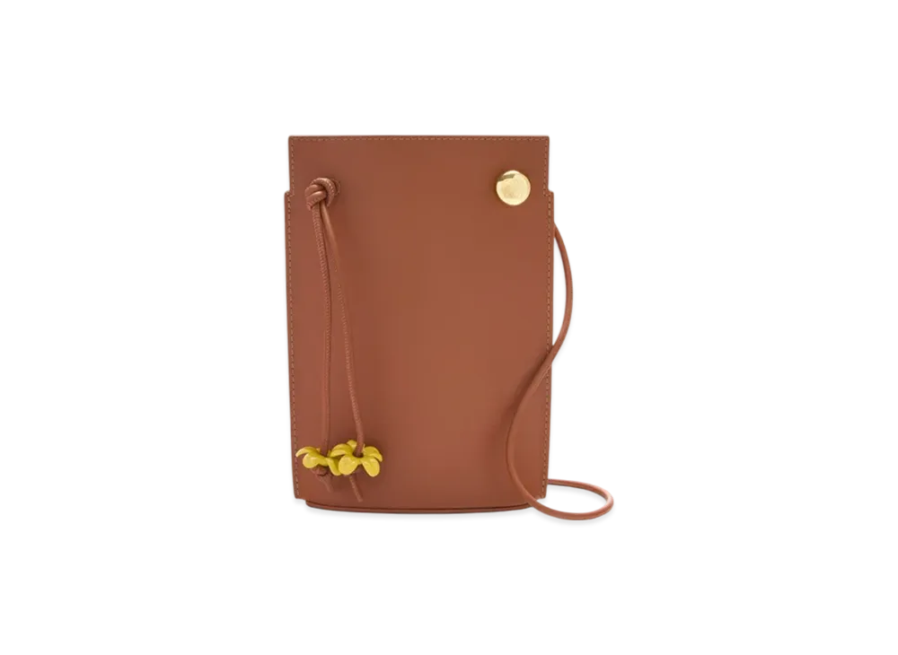 LOEWE Pebble Dice Pocket "Tan/Sunny"