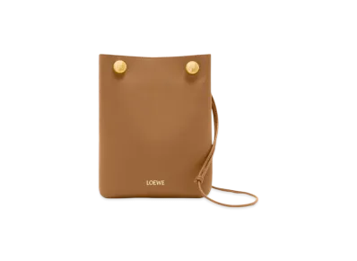 LOEWE Pebble Pouch "Oak"