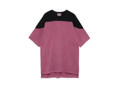 Cav Empt (C.E) OVERDYE FOOTBALL T "Pink"