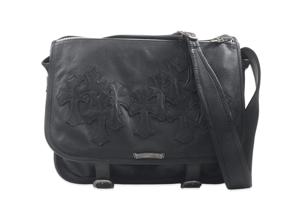 クロムハーツ レザー セメタリークロスパッチ ラージ ソフトショルダーバッグ "ブラック/シルバー"