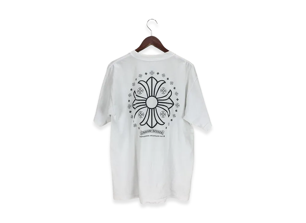 クロムハーツ CHプラス バックプリントTシャツ "ホワイト"