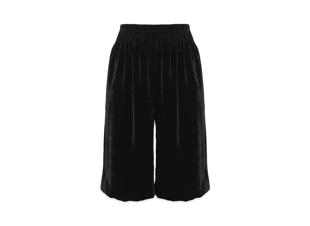 Chloe Fluid Bermuda Shorts In Velvet "Black"